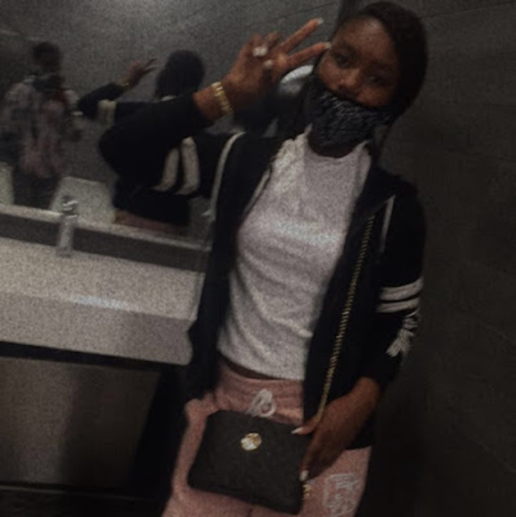 Meet your Posher, Its - Picture 1 of 1